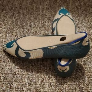Rothy's sz 8 Tan and Teal Flats